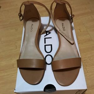 Like New! Aldo sandals